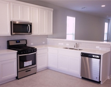 1320 Ambler Dr - Photo Thumbnail 6