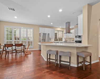 11222 Tracton Ln - Photo Thumbnail 14