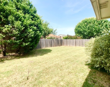 2141 Pearson Way - Photo Thumbnail 24