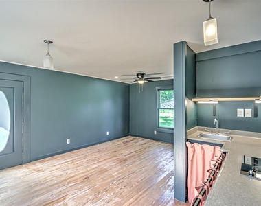 1918 Berkeley Ave - Photo Thumbnail 5