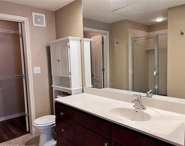 2505 San Gabriel St - Photo Thumbnail 11