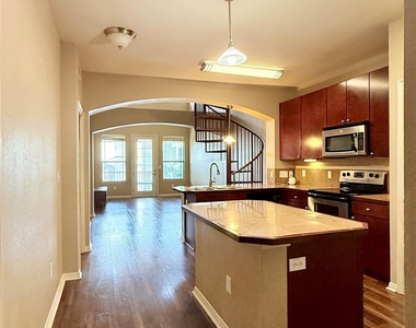2505 San Gabriel St - Photo Thumbnail 17