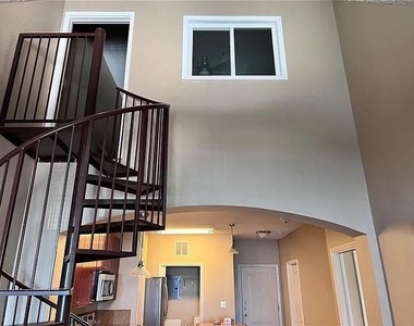 2505 San Gabriel St - Photo Thumbnail 5