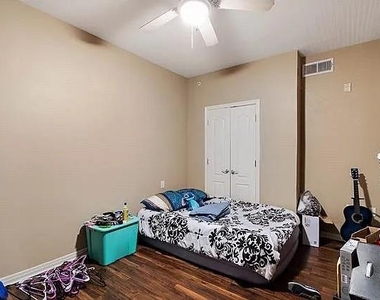 2505 San Gabriel St - Photo Thumbnail 15