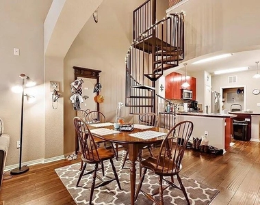 2505 San Gabriel St - Photo Thumbnail 9