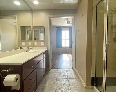 2505 San Gabriel St - Photo Thumbnail 12