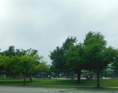 1511 Homewood Cir - Photo Thumbnail 23