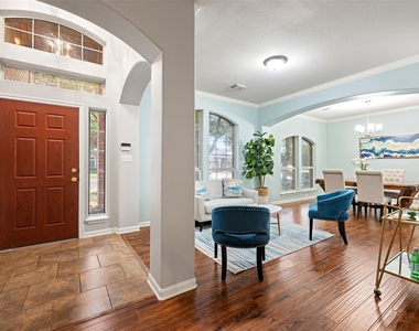 4435 Hunters Lodge Dr - Photo Thumbnail 2