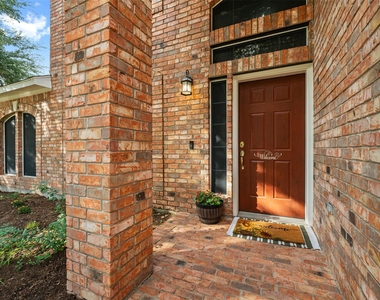 4435 Hunters Lodge Dr - Photo Thumbnail 1