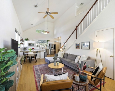 2921 E 14th St - Photo Thumbnail 10