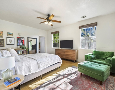 2921 E 14th St - Photo Thumbnail 12