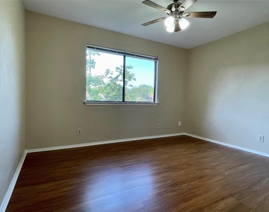 8905 Bridgewood Trl - Photo Thumbnail 19