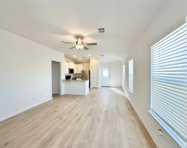 129 Paradise Canyon Dr - Photo Thumbnail 1