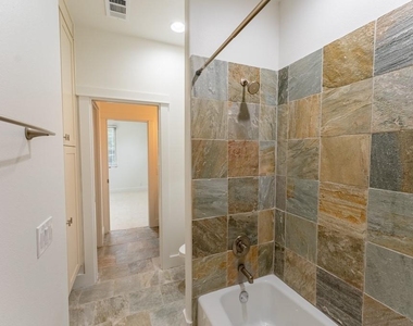 716 Post Oak St - Photo Thumbnail 24