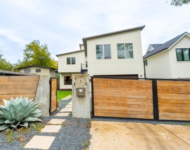 716 Post Oak St - Photo Thumbnail 2