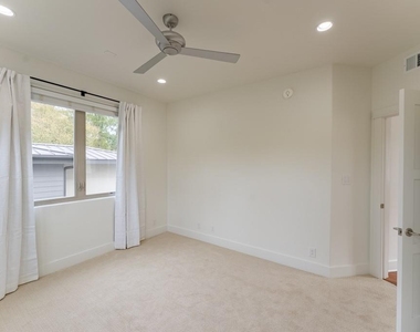 716 Post Oak St - Photo Thumbnail 21