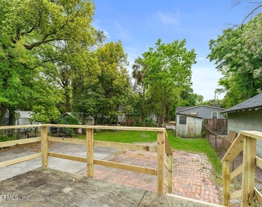 1052 E 10th Street - Photo Thumbnail 17
