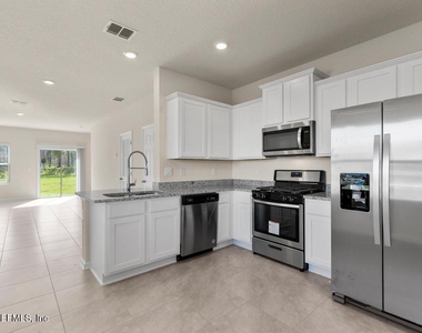 21 Temple Drive - Photo Thumbnail 5