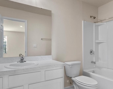 21 Temple Drive - Photo Thumbnail 25