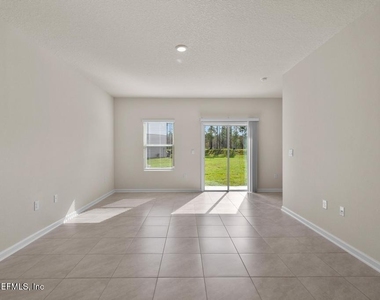 21 Temple Drive - Photo Thumbnail 17