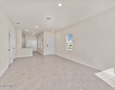 21 Temple Drive - Photo Thumbnail 16