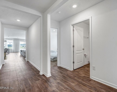 121 Ardila Circle - Photo Thumbnail 4