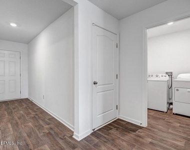 121 Ardila Circle - Photo Thumbnail 27