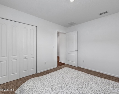 121 Ardila Circle - Photo Thumbnail 24