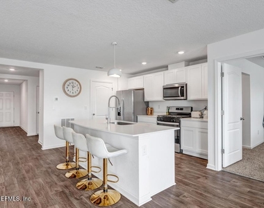 121 Ardila Circle - Photo Thumbnail 10