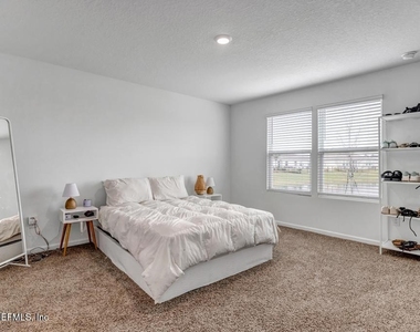 121 Ardila Circle - Photo Thumbnail 16