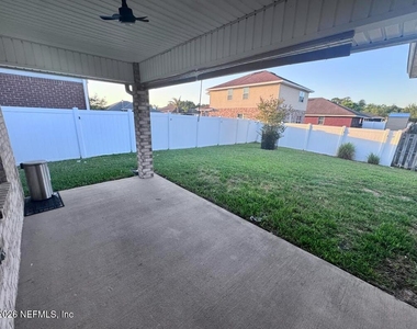 7565 Westland Oaks Drive - Photo Thumbnail 20