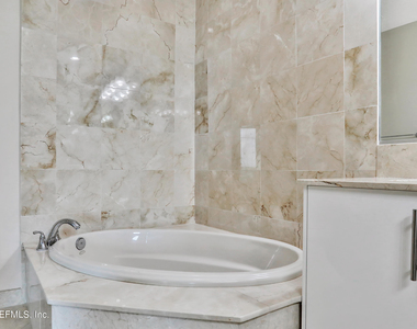 1431 Riverplace Boulevard - Photo Thumbnail 33