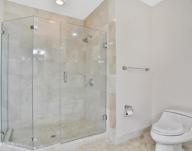 1431 Riverplace Boulevard - Photo Thumbnail 32