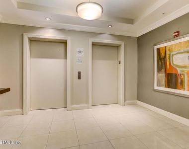 1431 Riverplace Boulevard - Photo Thumbnail 2