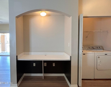 540 Florida Club Boulevard - Photo Thumbnail 6