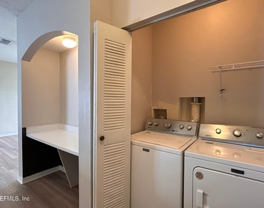 540 Florida Club Boulevard - Photo Thumbnail 7