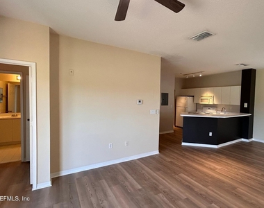 540 Florida Club Boulevard - Photo Thumbnail 18