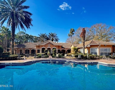 540 Florida Club Boulevard - Photo Thumbnail 2