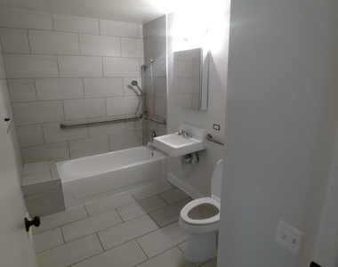 4752 S Wabash Avenue - Photo Thumbnail 8
