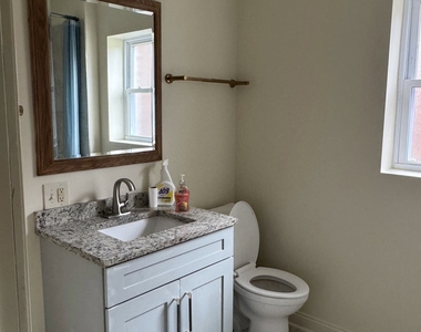 6728 S Langley Avenue - Photo Thumbnail 8