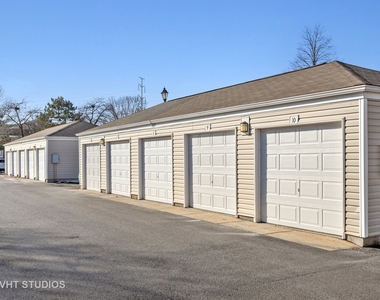 1527 Westminster Drive - Photo Thumbnail 13