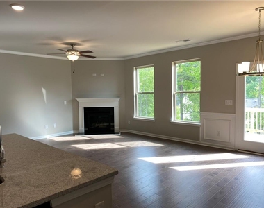 2183 Shetley Creek Drive - Photo Thumbnail 5