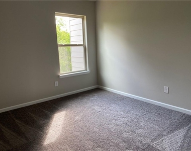 2183 Shetley Creek Drive - Photo Thumbnail 19