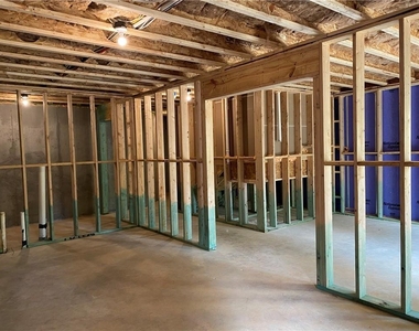 2183 Shetley Creek Drive - Photo Thumbnail 22