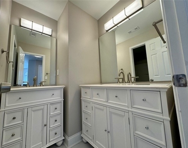 2662 Pierce Brennen Court - Photo Thumbnail 19