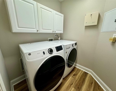 2662 Pierce Brennen Court - Photo Thumbnail 10