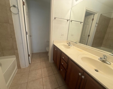 3141 Saganashkee Lane - Photo Thumbnail 10