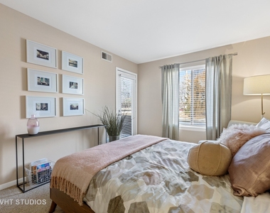 1601 Westminster Drive - Photo Thumbnail 35