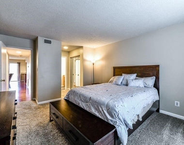 53 Doranne Court Se - Photo Thumbnail 17