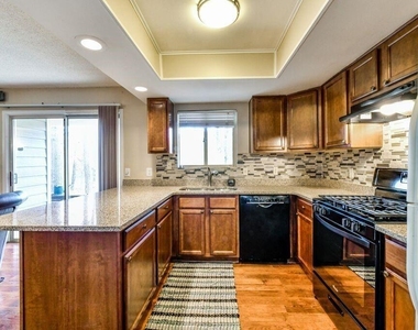 53 Doranne Court Se - Photo Thumbnail 6